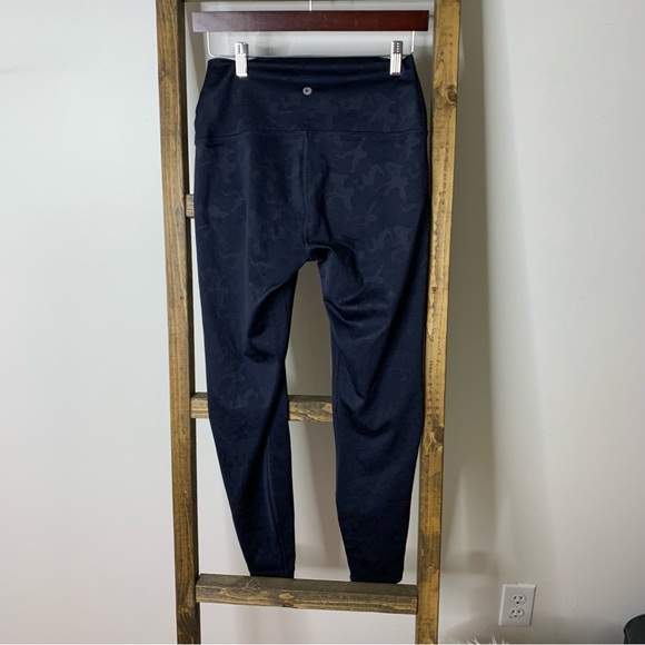 90 Degree by Reflex Navy Camo Leggings - Picture 6 of 8